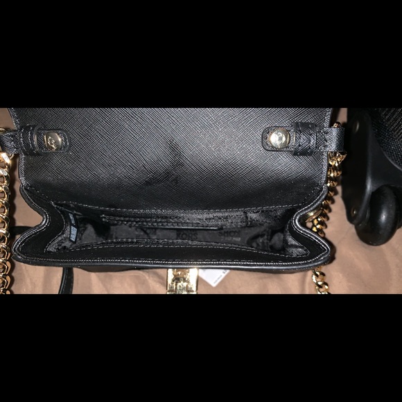 Michael  kors crossbody purse - Picture 3 of 7